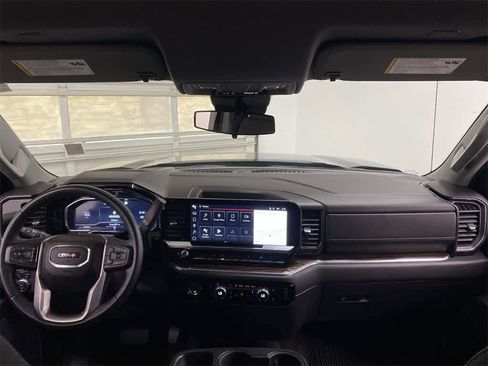 Used 2023 GMC Sierra 1500 Elevation image 11