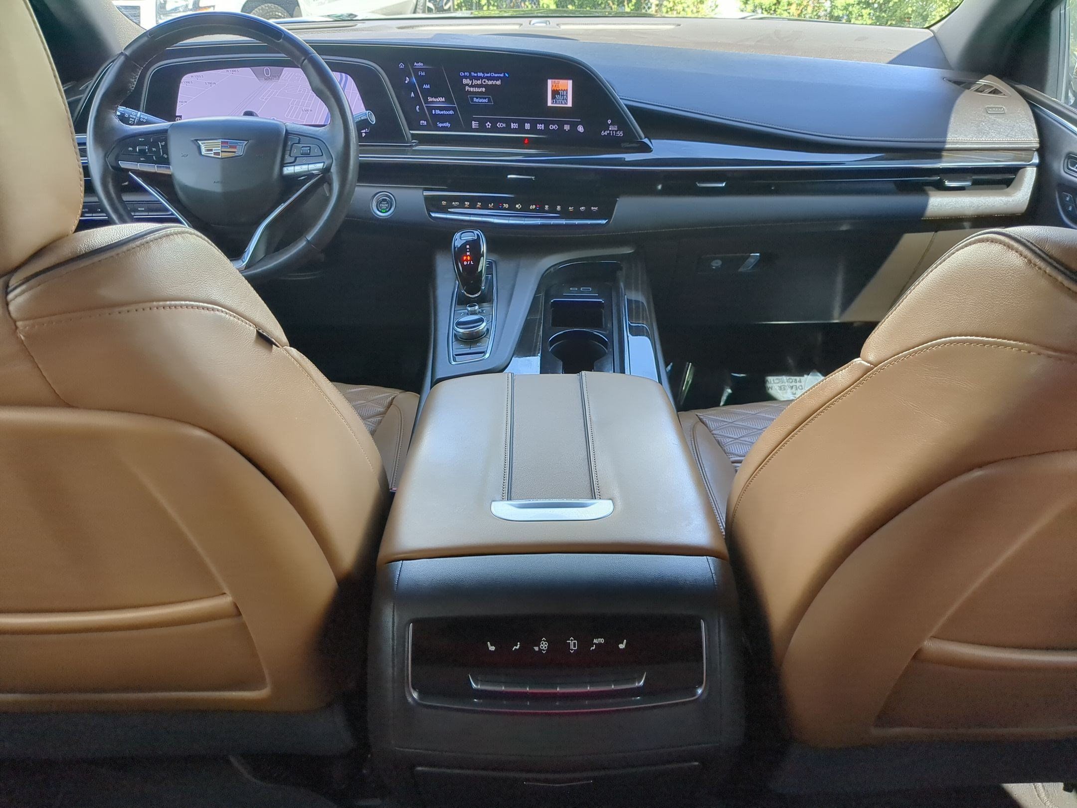 Certified 2023 Cadillac Escalade Premium Luxury AWD/4WD image 29