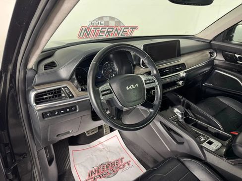Used 2022 Kia Telluride SX w/ SX Prestige Package image 10