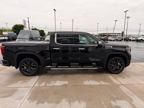 Used 2020 GMC Sierra 1500 Denali w/ Technology Package AWD/4WD image 8