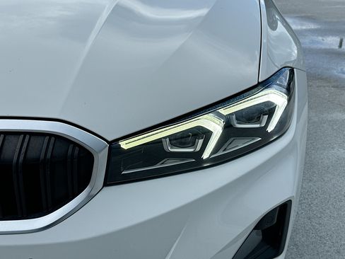 Used 2023 BMW 330i Sedan w/ Convenience Package RWD image 30