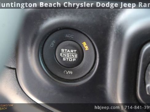 Used 2023 Jeep Wrangler Unlimited image 24
