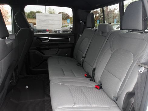 New 2026 RAM 1500 4x4 Crew Cab image 19