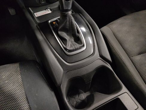 Used 2018 Nissan Rogue Sport SV image 26