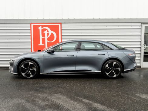Used 2024 Lucid Air Touring AWD/4WD image 36