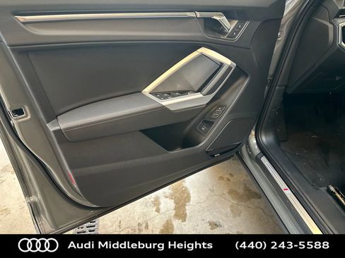 New 2025 Audi Q3 2.0T Premium image 11