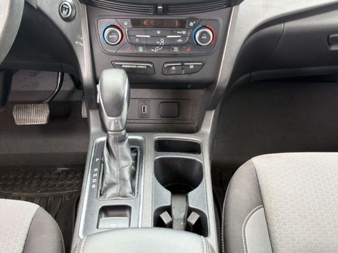 Used 2019 Ford Escape SE FWD image 20