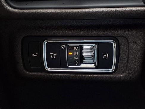 Certified 2023 Lincoln Corsair Reserve FWD image 17