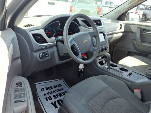 Used 2017 Chevrolet Traverse LS image 6