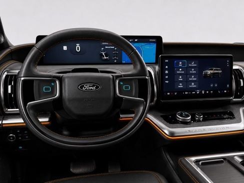 Used 2025 Ford Expedition Tremor AWD/4WD image 31