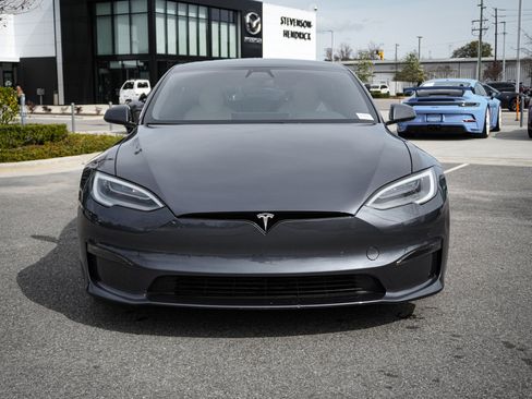 Used 2021 Tesla Model S Plaid image 5