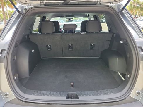 Used 2025 Chevrolet Equinox LT FWD image 7