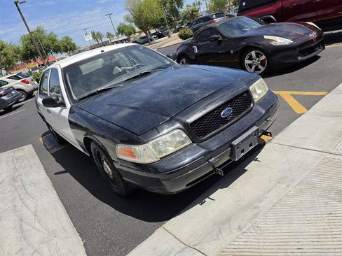 Used 2011 Ford Crown Victoria Police Interceptor w/ Comfort & Convenience Group RWD image 2