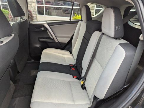 Used 2018 Toyota RAV4 XLE w/ Convenience Package AWD/4WD image 24