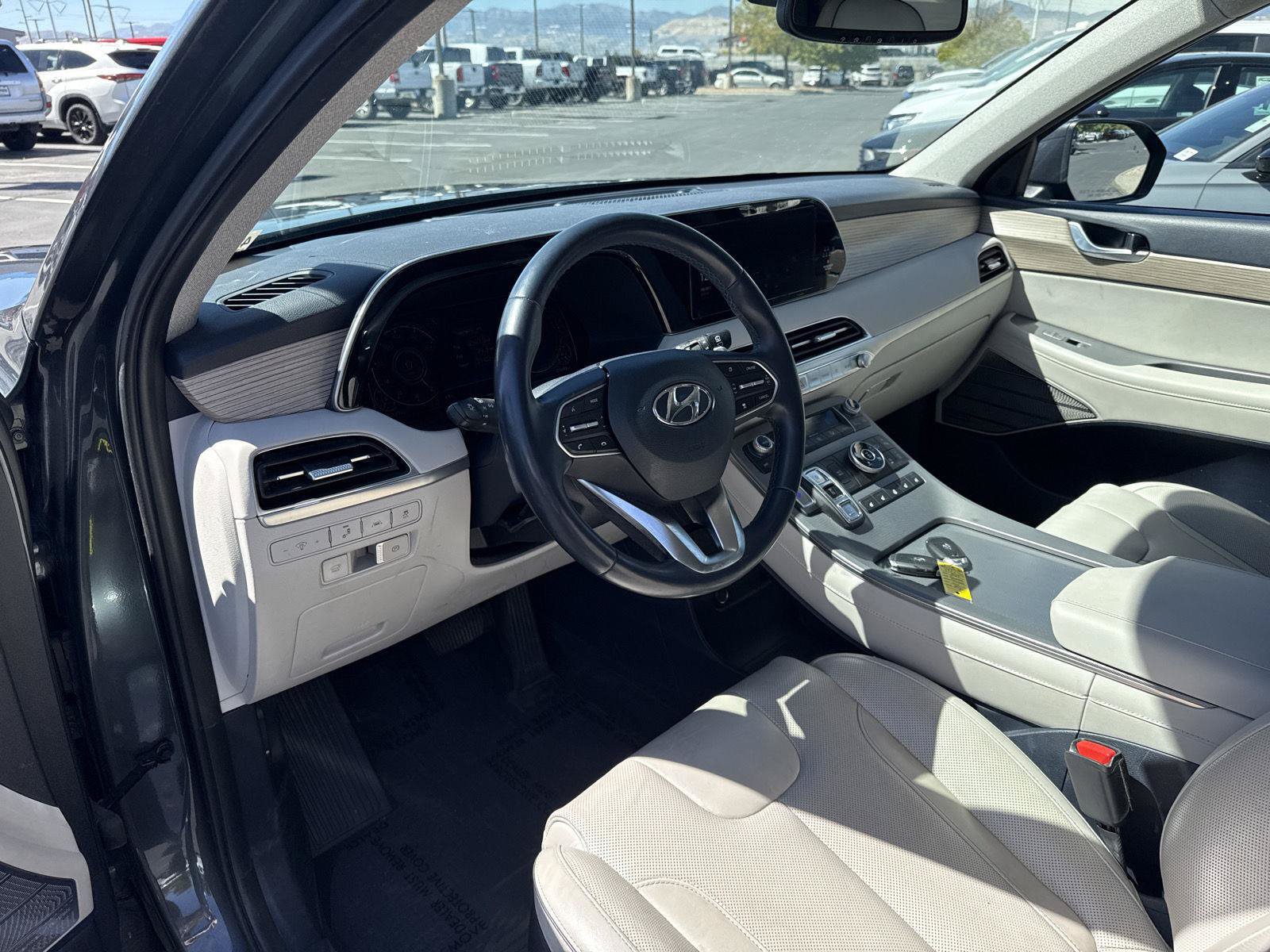 Used 2022 Hyundai Palisade Limited AWD/4WD image 13