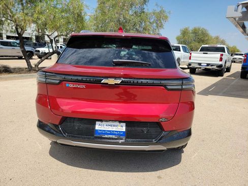 New 2025 Chevrolet Equinox EV LT w/ Convenience Package II FWD image 13