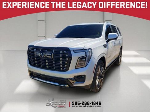 Used 2025 GMC Yukon Denali Ultimate AWD/4WD image 1