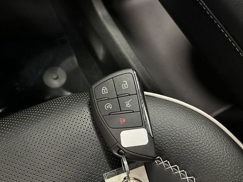 Used 2024 GMC Acadia Denali image 30