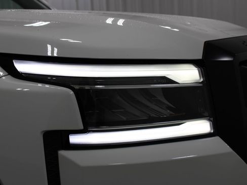 Used 2023 Nissan Frontier PRO-4X w/ Pro-4X Premium Package image 12