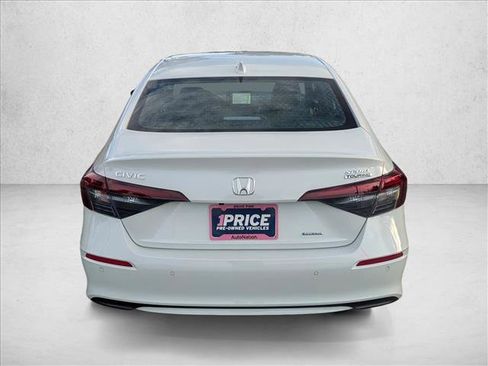 Used 2025 Honda Civic Sport Touring image 6