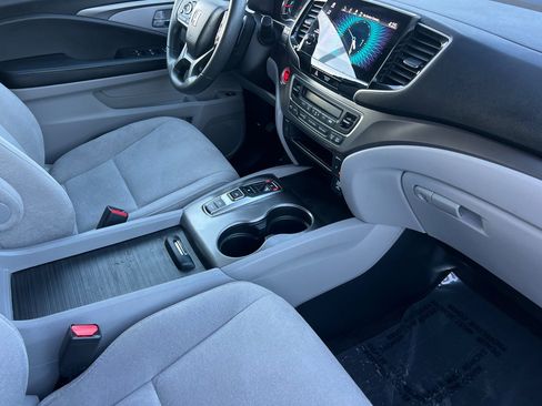 Used 2021 Honda Pilot EX image 32