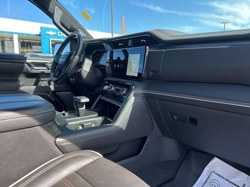 Used 2023 GMC Sierra 1500 AT4X image 34