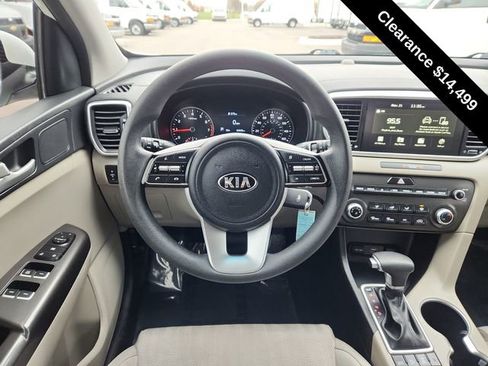 Used 2022 Kia Sportage LX image 19