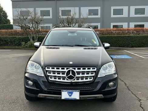 Used 2010 Mercedes-Benz ML 350 BlueTEC 4MATIC image 2