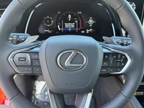 Used 2025 Lexus RX 350 FWD w/ Technology Package image 23