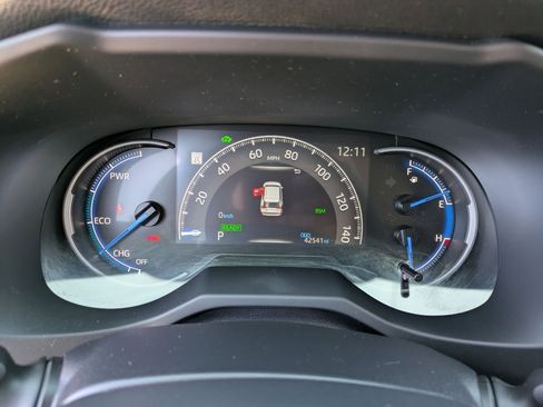 Certified 2023 Toyota RAV4 LE image 12