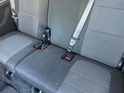 Used 2023 Chevrolet Traverse LT image 18