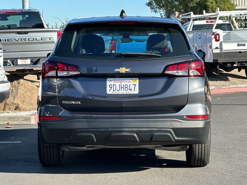 Used 2022 Chevrolet Equinox LS image 6