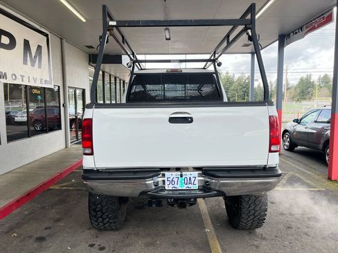 Used 2003 Ford F250 XL image 5