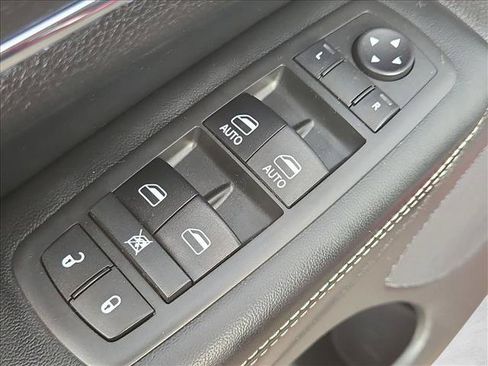 Used 2017 Jeep Grand Cherokee Limited RWD image 12