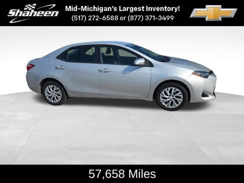 Used 2018 Toyota Corolla LE FWD image 2