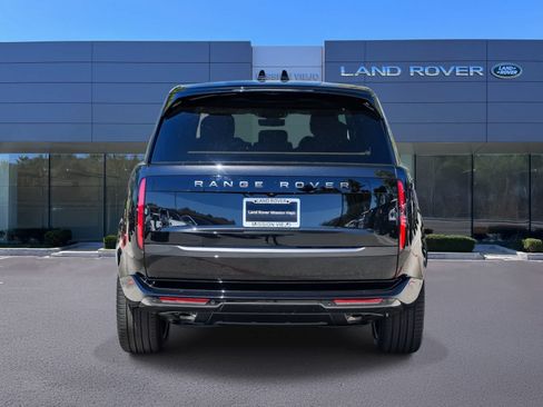 New 2026 Land Rover Range Rover Long Wheelbase SE AWD/4WD image 5