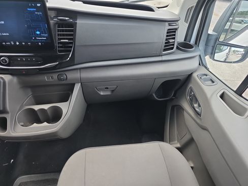 Used 2023 Ford Transit 350 XLT image 21
