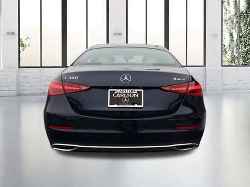 Used 2023 Mercedes-Benz C 300 4MATIC Sedan image 4