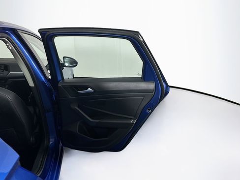 Used 2024 Volkswagen Jetta SE FWD image 30