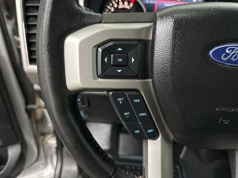 Used 2018 Ford F150 Lariat w/ Max Trailer Tow Package image 17