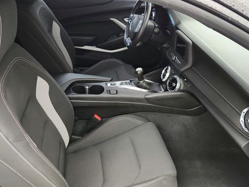 Used 2022 Chevrolet Camaro LS image 21