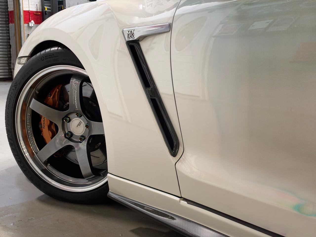 Used 2015 Nissan GT-R Premium AWD/4WD image 13