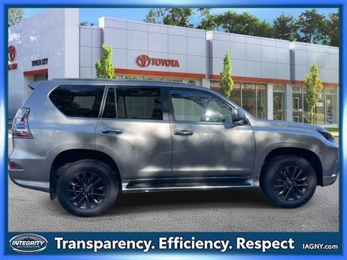 Used 2022 Lexus GX 460 Premium image 5
