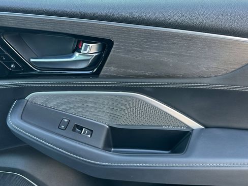 Certified 2023 Acura MDX SH-AWD w/ Advance Package image 22