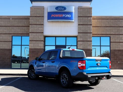 New 2025 Ford Maverick XLT w/ XLT Luxury Package image 8