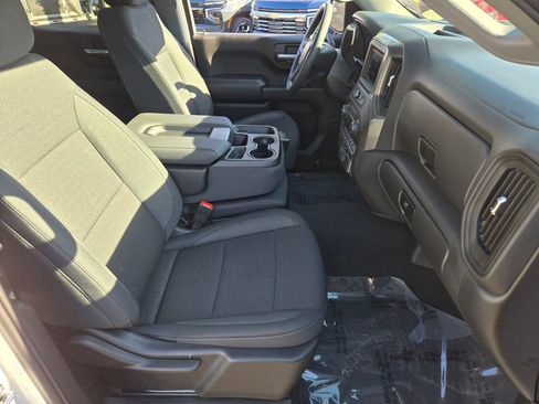Certified 2025 Chevrolet Silverado 1500 Custom image 15