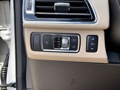 Used 2023 Lincoln Navigator Reserve RWD image 34