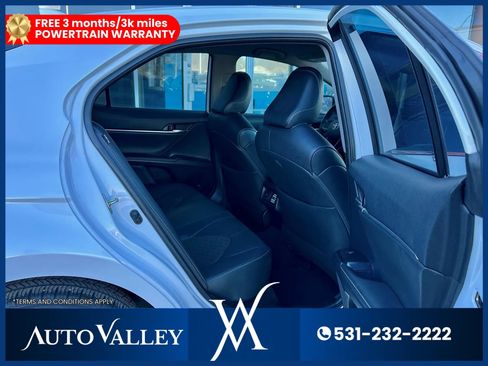 Used 2019 Toyota Camry XSE image 24