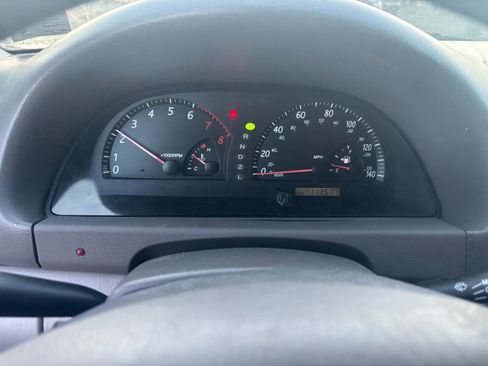 Used 2003 Toyota Camry LE image 28