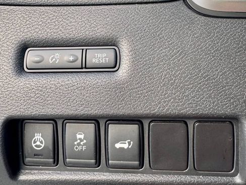 Used 2018 Nissan Murano SL w/ Midnight Edition Package FWD image 18